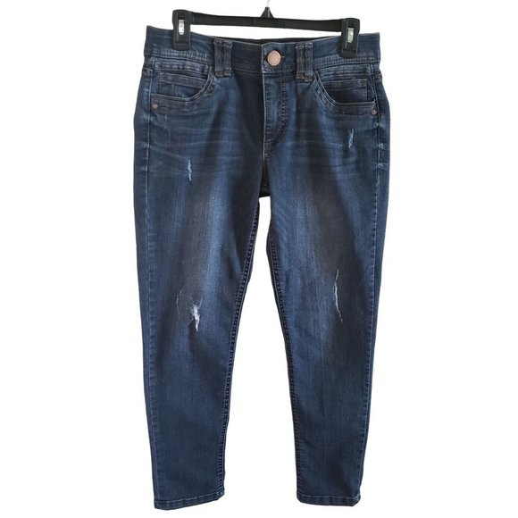 Democracy Denim - Democracy "Ab" technology Size 8 Slim Slight distressing Comfort Stretch